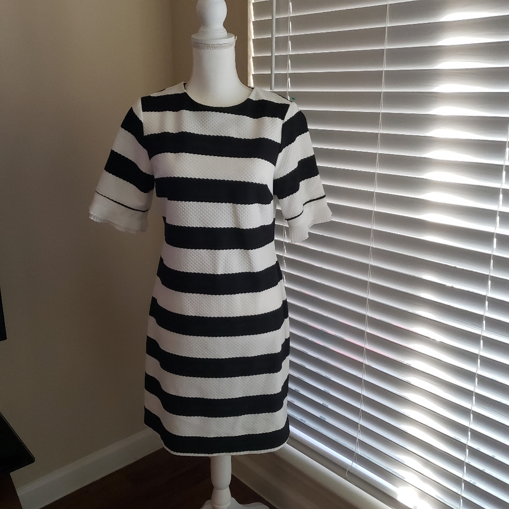 New York & company dress size S black and white